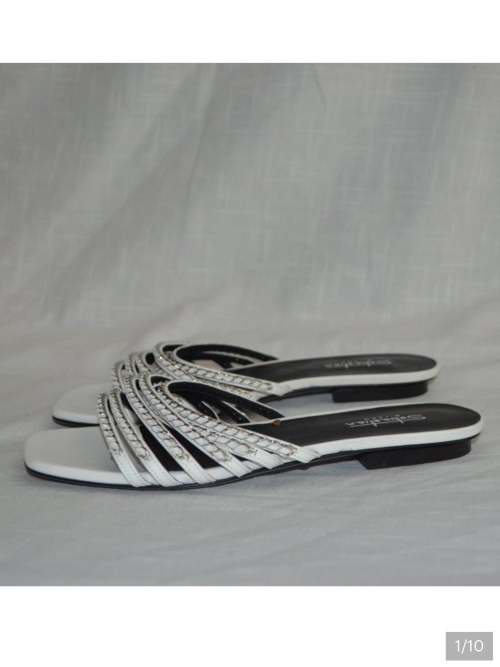 Sz 37 6.5 Sebastian White Leather Silver Chain Flat Sandals
